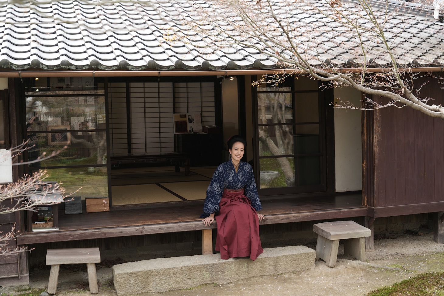 連続テレビ小説「ブラッサム」山口県岩国市でのロケに先立ち、主人公・葉野珠のモデルになった同市出身の作家・宇野千代の生家を訪れた石橋静河