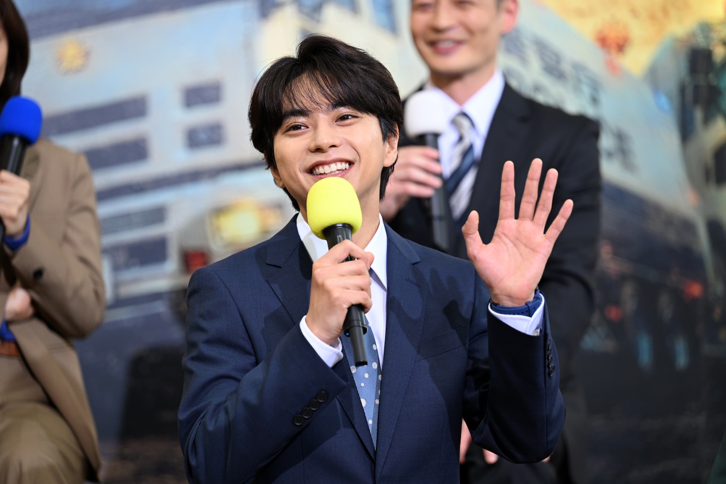 ドラマ「ボーダレス～広域移動捜査隊～」の現場で「勝利、ボミボミ」と呼ばれている佐藤勝利