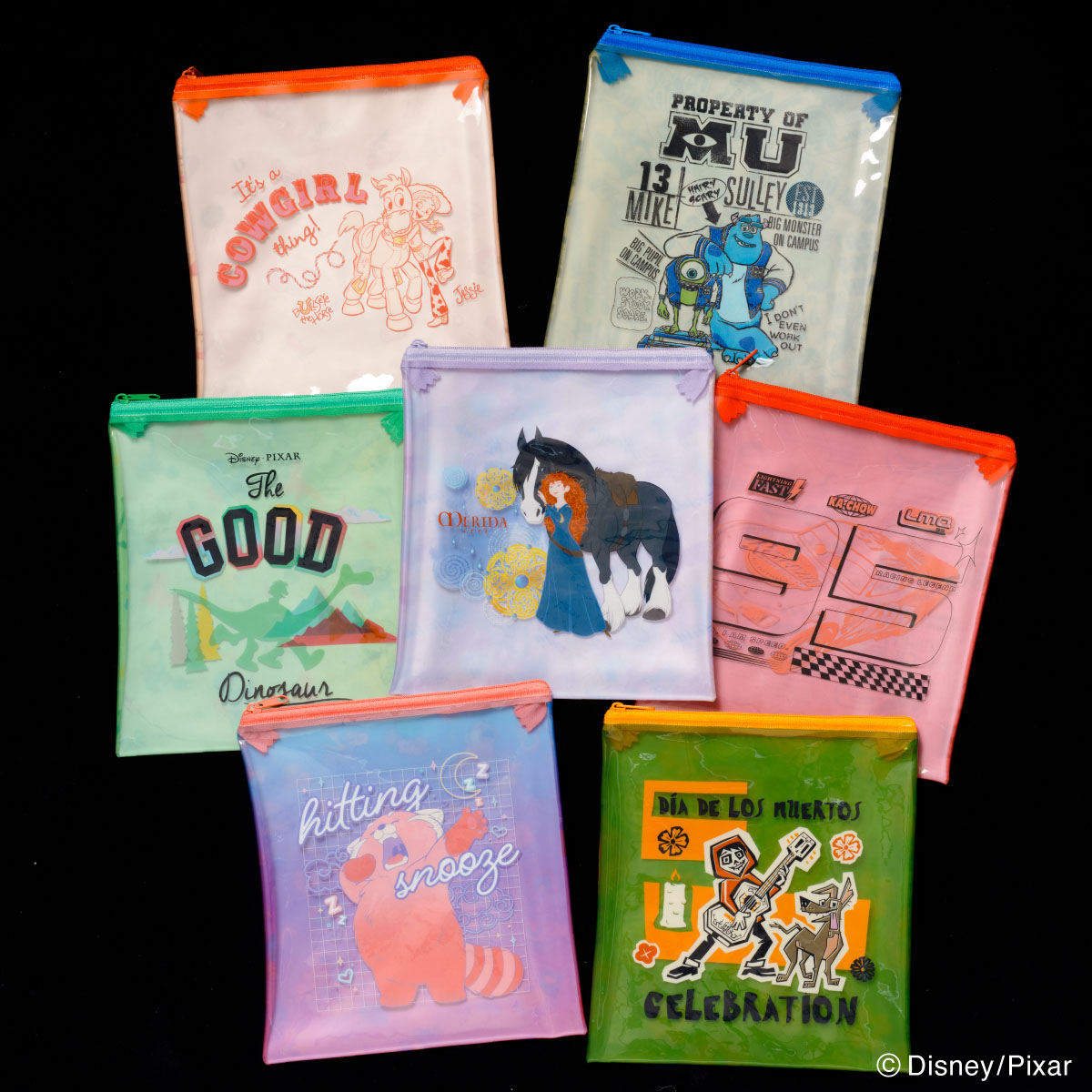 「Happyくじ / PIXAR 2026」K賞のフラットポーチ（全7種）イメージ画像