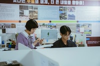 韓国ドラマ「ロマンスの絶対値」場面写真
