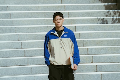 韓国ドラマ「ロマンスの絶対値」より、ソン・ジョンヒョク演じる体育教師チョン・ギジョン。重傷を負って現役を引退した元リュージュ選手