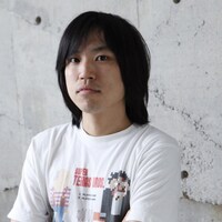 食器用洗剤「キュキュット」のタイアップ作品で脚本を担う向井康介。近年は映画「ある男」「平場の月」「愚か者の身分」などの脚本を手がけた