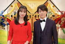 「ドラマでクイズ！THEキリヌキ」でMCを務める櫻井翔（右）と中条あやみ（左）
