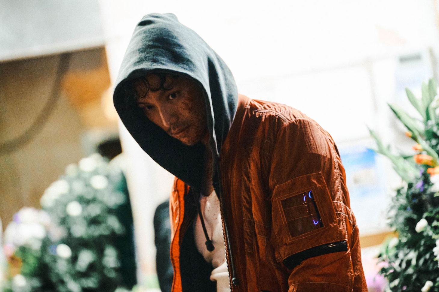 「TOKYO BURST-犯罪都市-」新場面写真。国際手配中の犯罪組織ボス・村田蓮司（演：福士蒼汰）