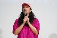 映画「炎上」初日舞台挨拶に登壇した長久允