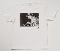 「瀧の白糸」Tシャツ表面（通常価格税込4400円、特別価格税込4000円）