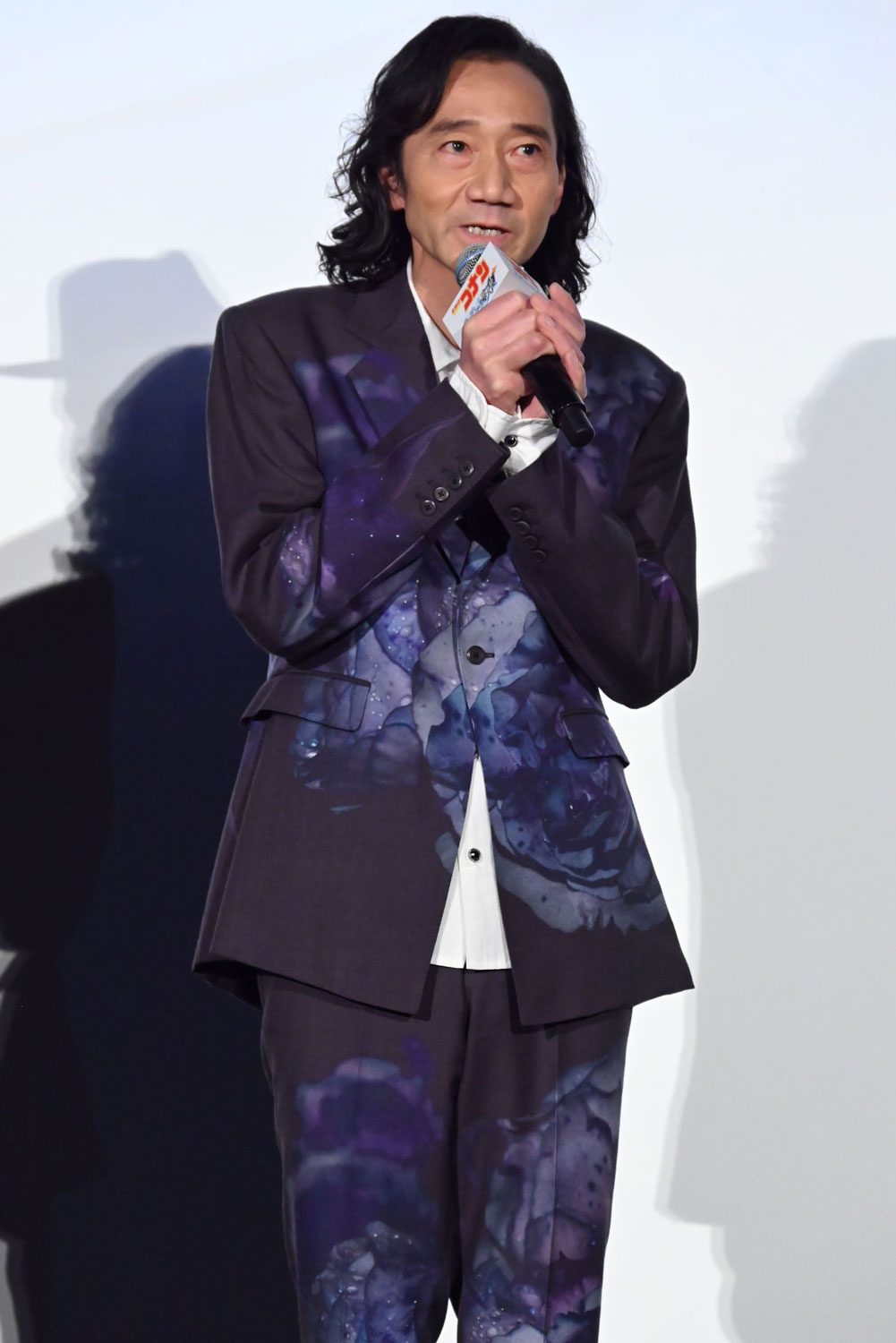 「名探偵コナン ハイウェイの堕天使」公開記念舞台挨拶に登壇した三木眞一郎
