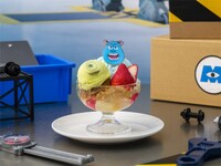 ＜サリー＆マイク＞相棒パフェ（税込1390円）