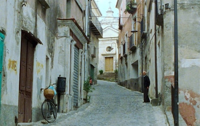 「おくりもの 4Kレストア版」場面写真  ©︎Santamira - Coop. CA.RI.NA.