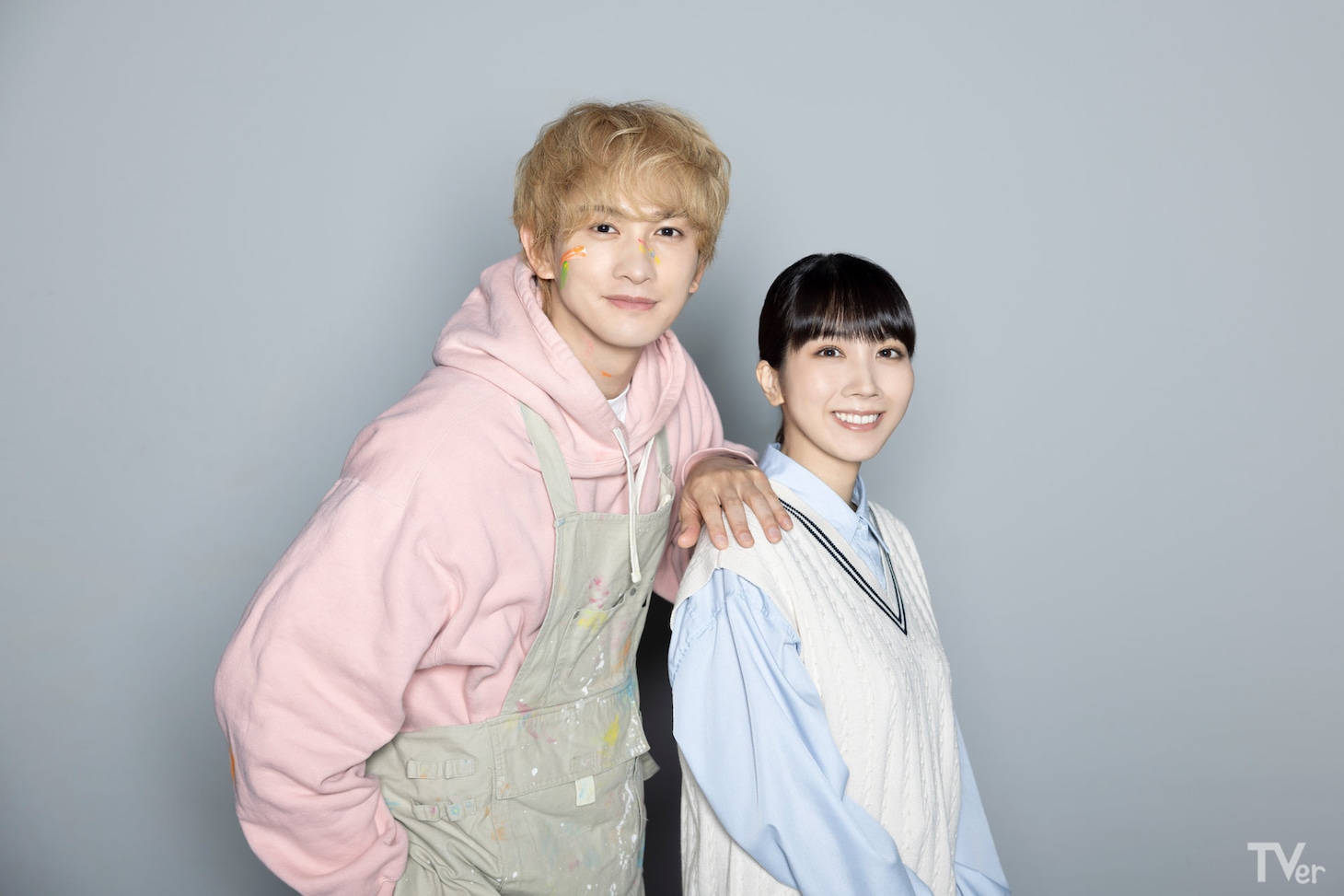 ドラマ「タツキ先生は甘すぎる！」で共演する町田啓太（左）、松本穂香（右）
