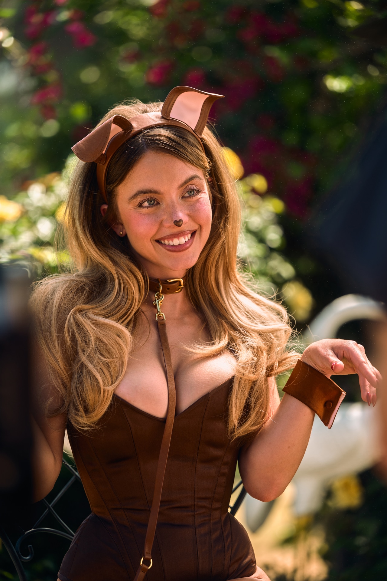 承認欲求からSNS中毒に陥るキャシー（演：シドニー・スウィーニー）