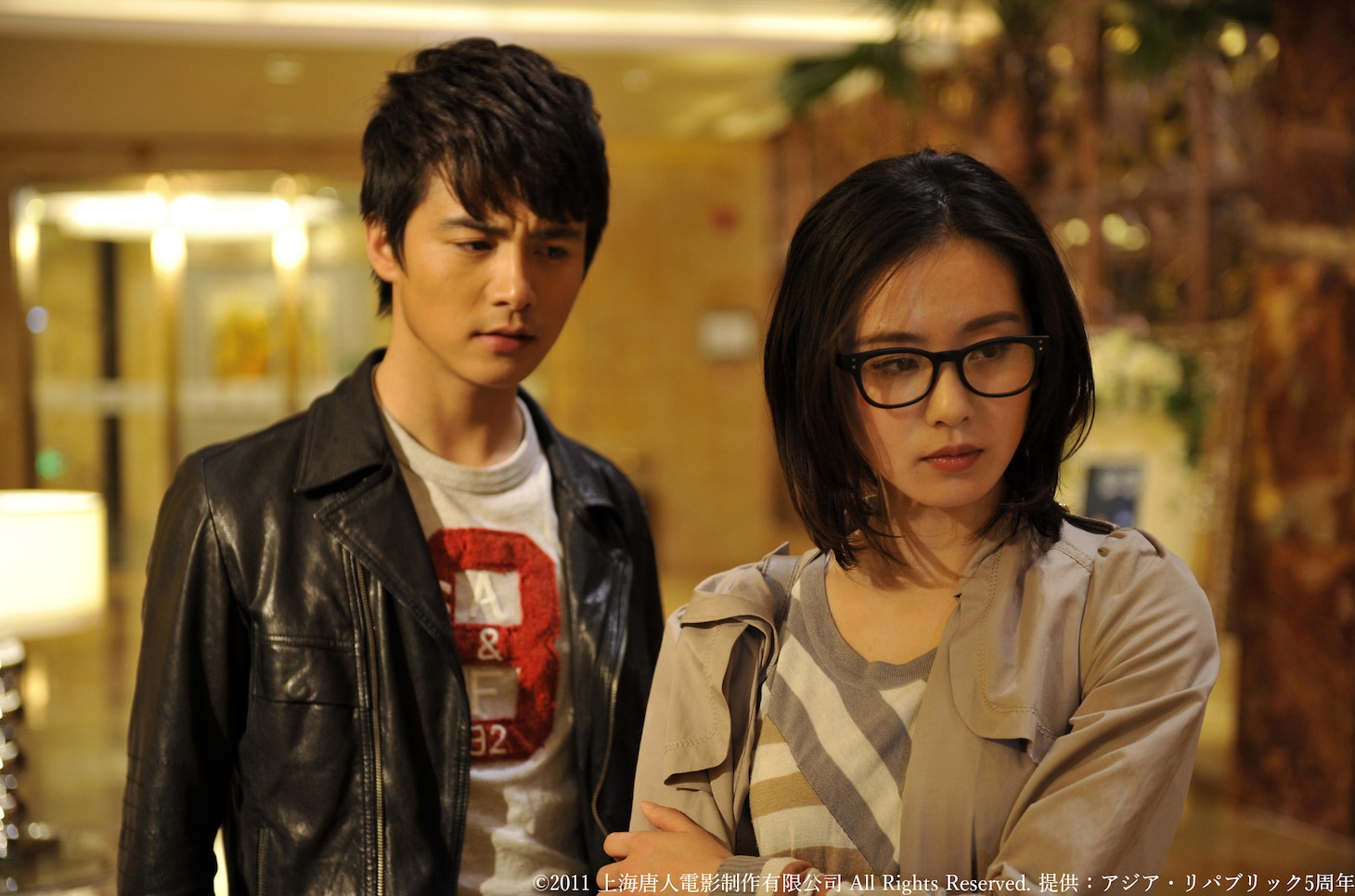 中国ドラマ「宮廷女官 若曦（じゃくぎ）」より、歴史好きな女性・張暁（右）。彼女が18世紀初頭、康熙帝が支配する清の時代にタイムスリップしたことから物語は展開する