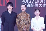 左から生田斗真、戸田恵梨香、伊藤沙莉