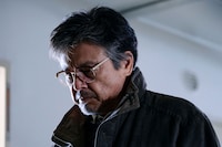 映画「白鳥とコウモリ」三浦友和演じる容疑者・倉木達郎