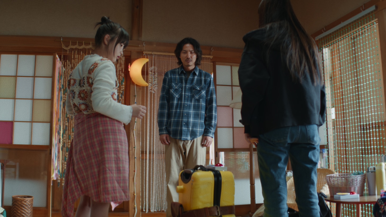 「見えない娘 THE INVISIBLES」場面写真