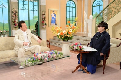 左から遠藤憲一、黒柳徹子