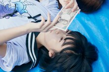 「炎上」場面写真。森七菜演じる主人公・じゅじゅ