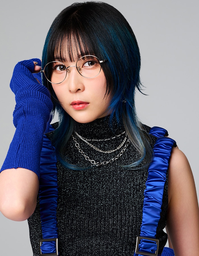 オープニング主題歌を担当するMindaRyn