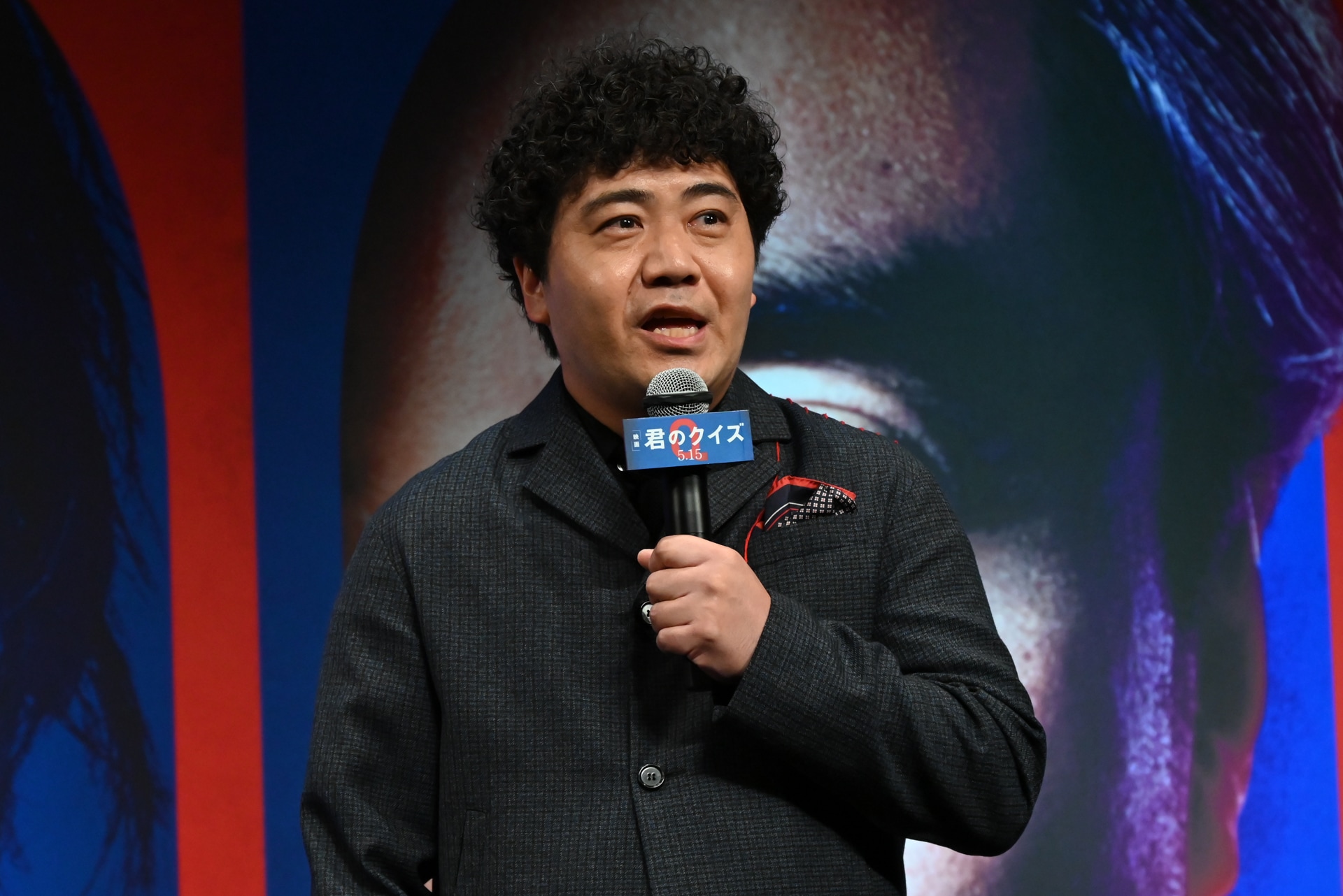 映画「君のクイズ」完成披露試写会に参加した中村倫也（左）、神木隆之
