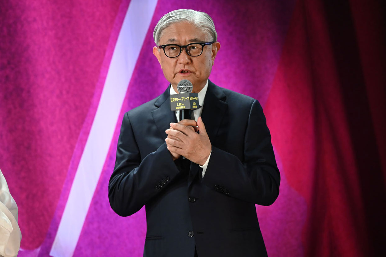 「ミステリー・アリーナ」の完成披露試写会にて、監督の堤幸彦