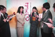 平成2年度後期のテレビ東京連続テレビドラマ「まりとっつぁん」の初放送当時に行われた記者会見の様子