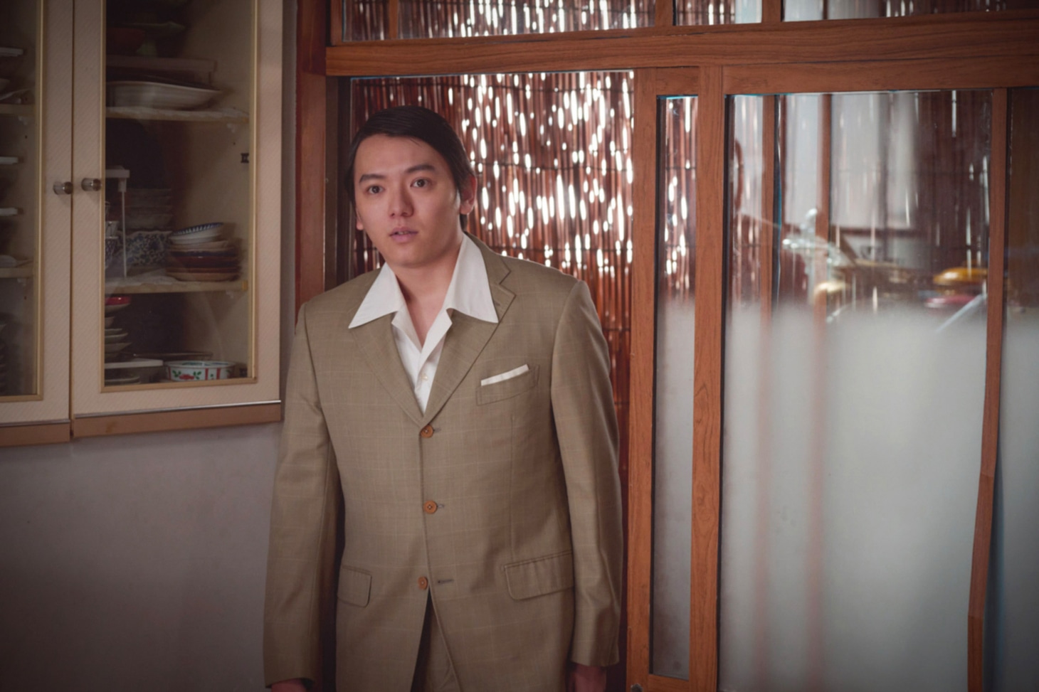 平成2年度後期テレビ東京連続テレビドラマ「まりとっつぁん」より。辰野清彦（濱田龍臣）演じる伊吹まりの夫・相良利徳