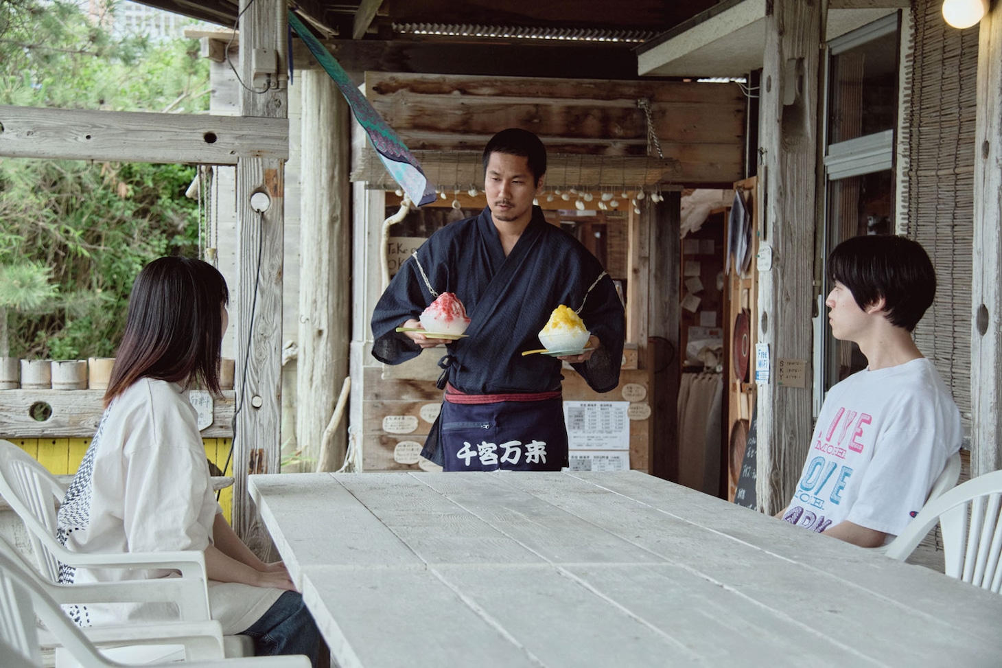 映画「バカンスは始まったばかり」場面写真