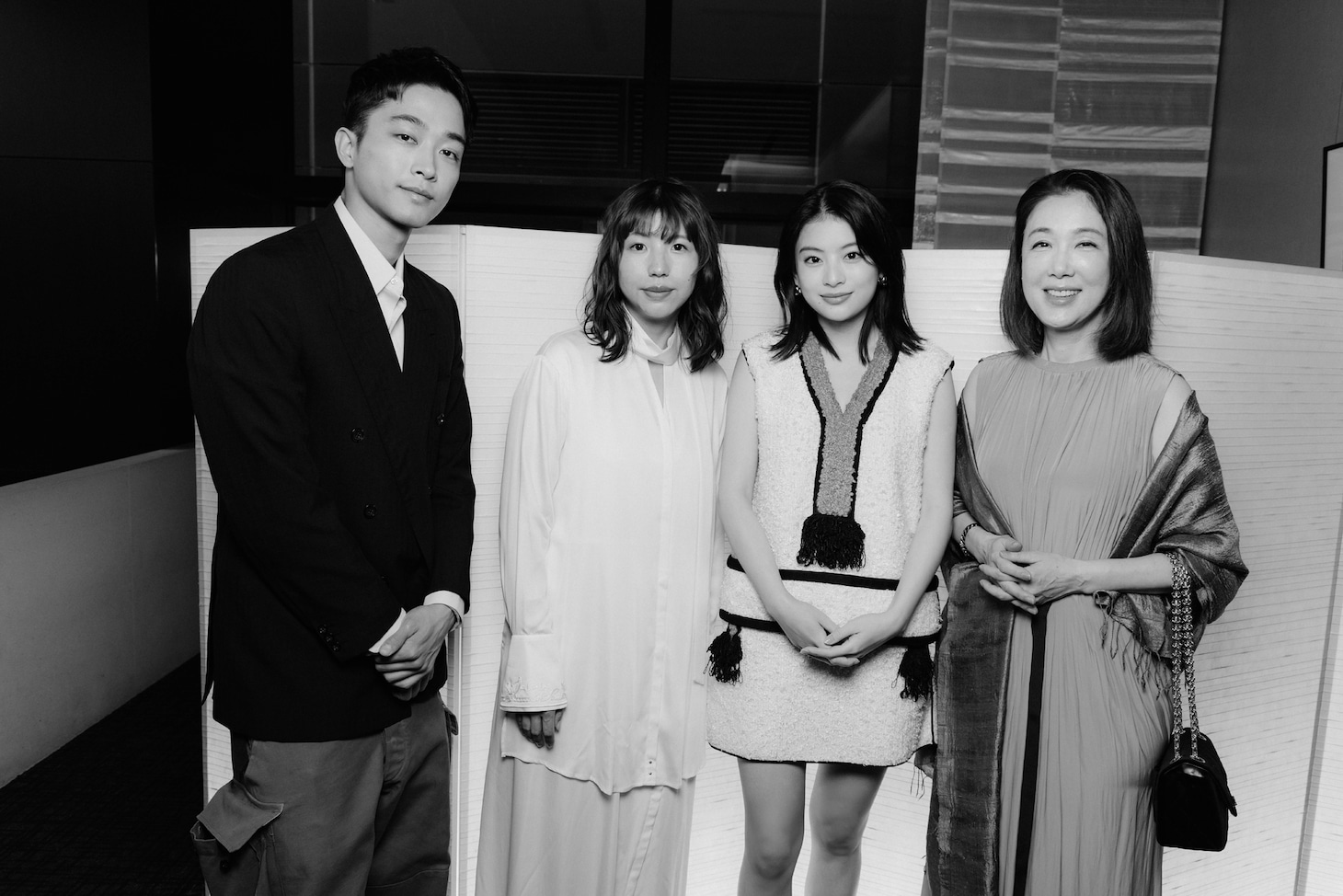 「親切がやって来る」チーム。左から俳優の佐藤寛太、監督の首藤凜、俳優の出口夏希、俳優の筒井真理子