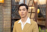 Netflixシリーズ「地獄に堕ちるわよ」より、キャバレーのオーナー・落合元（演：奥野瑛太）
