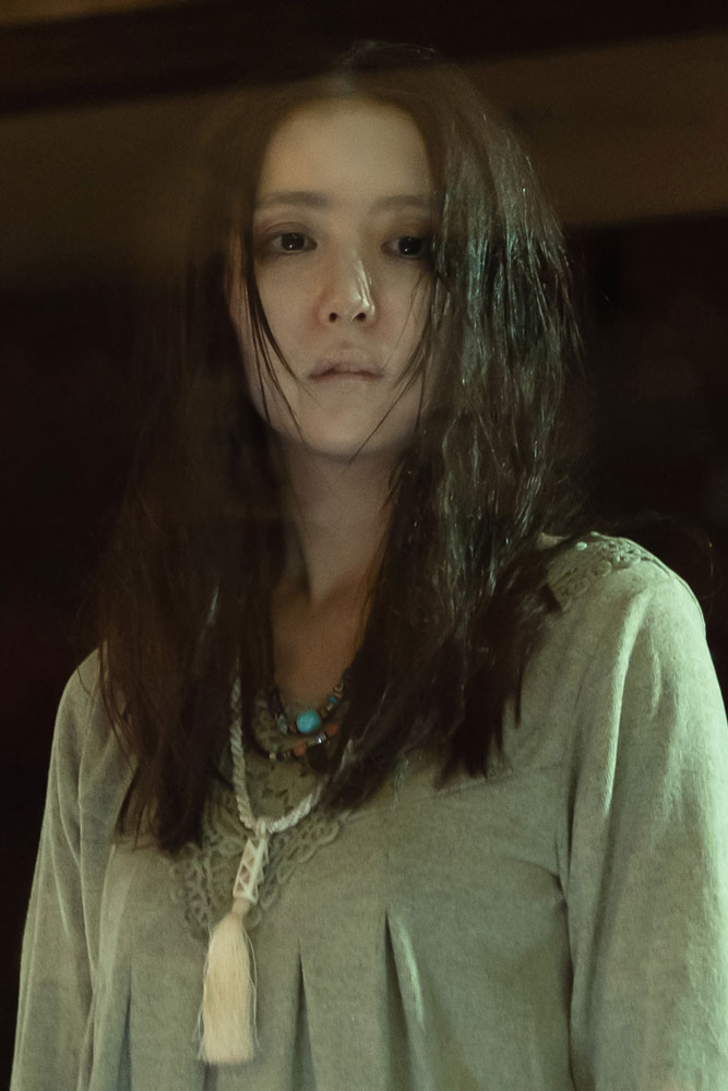 映画「祝山」より、石川恋演じる矢口朝子