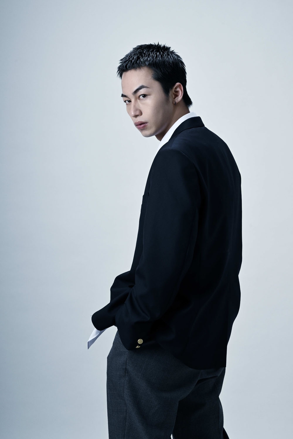 ドラマ「スピナーベイト」より、高橋侃演じる玉城剛志