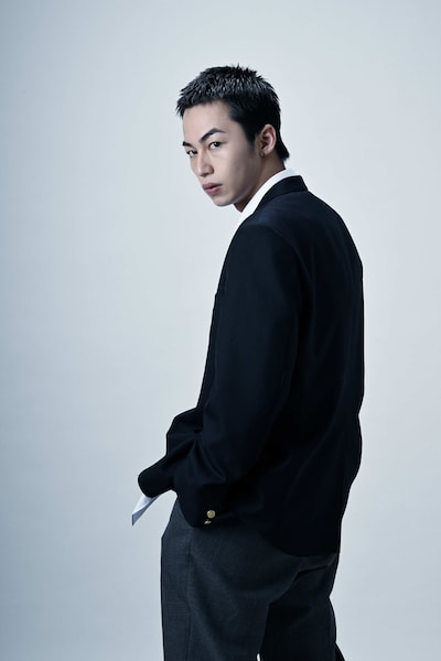 ドラマ「スピナーベイト」より、高橋侃演じる玉城剛志