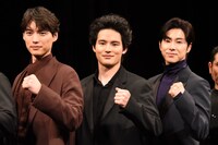 「TOKYO BURST-犯罪都市-」ジャパンプレミアの様子。左から福士蒼汰、水上恒司、ユンホ（東方神起）