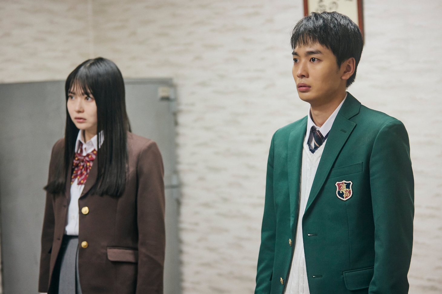 「NEW GROUP」より、左から山田杏奈演じる愛、青木柚演じる優