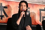 実写映画「SAKAMOTO DAYS」初日舞台挨拶に登壇した目黒蓮（Snow Man）。劇中では主人公の坂本太郎を演じた