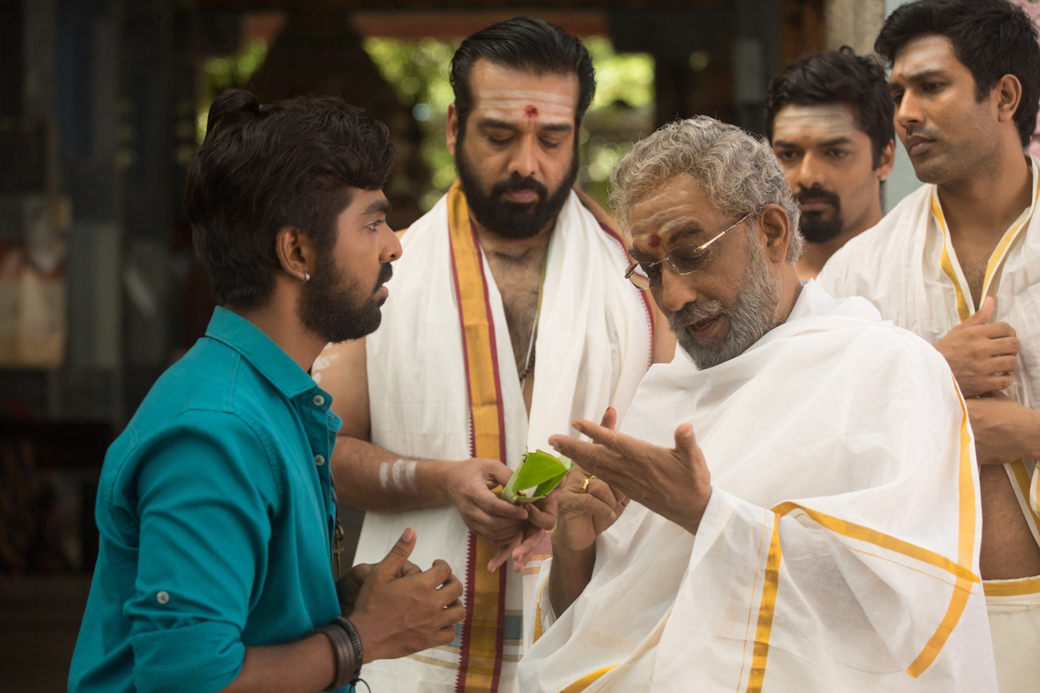 「響け！情熱のムリダンガム」場面写真