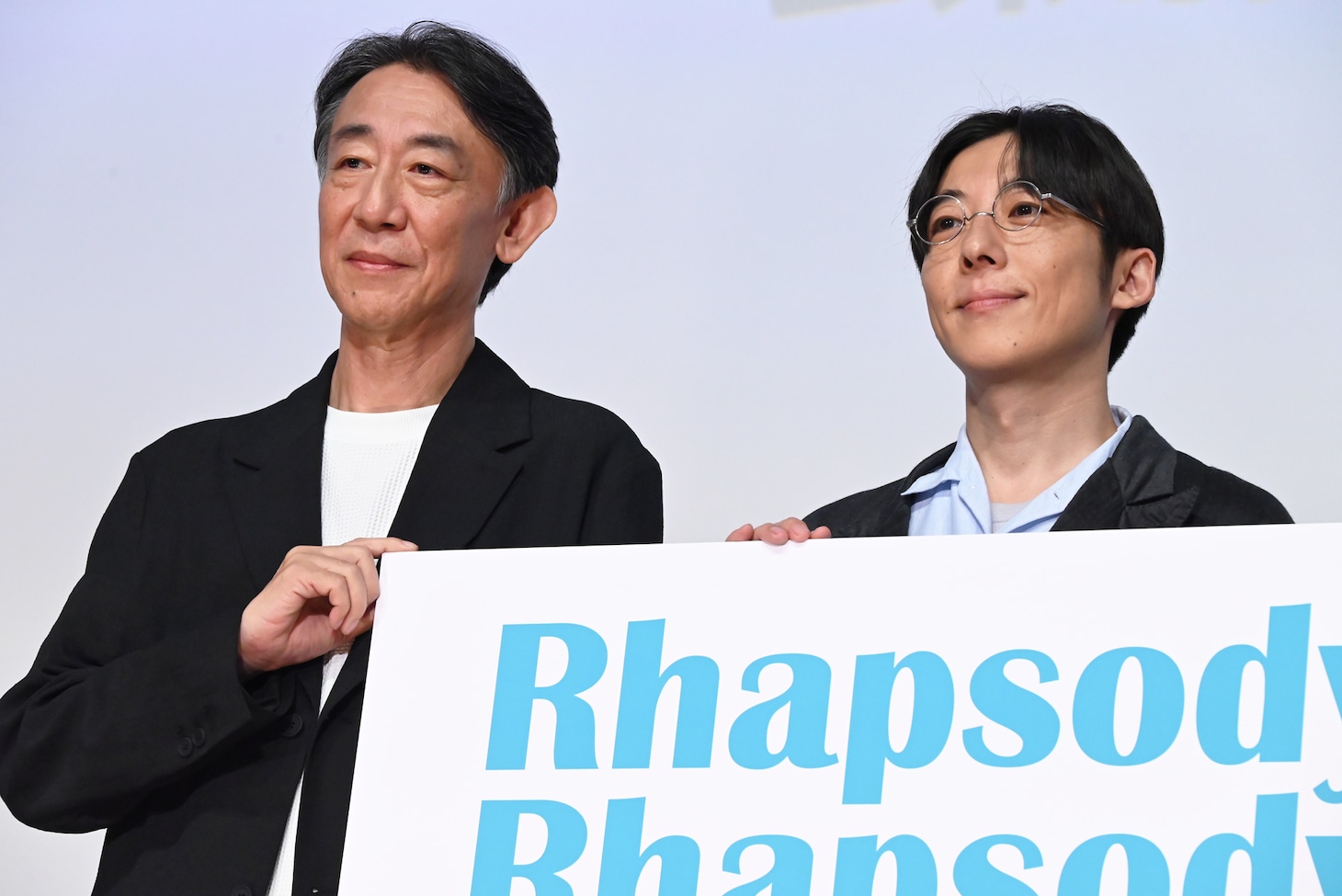 左から利重剛、高橋一生