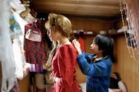 「しびれ」新場面写真
