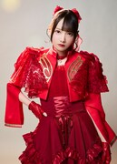 ≠ME主演ドラマ「ヤンキー激戦区の四天王がアイドルグループに転生したら？」より、鈴木瞳美演じる朱鳥ここな。