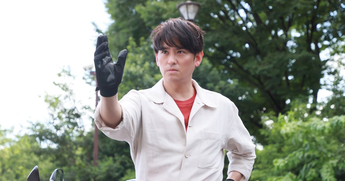 映画「アギト—超能力戦争—」津上翔一が仮面ライダーアギトに変身、金子 