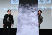 「4問中3問正解だったのでこれくらい顔を出すのはどうですか」と提案する狩野英孝（右）
