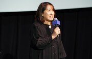 「未来」公開記念舞台挨拶に登壇した湊かなえ