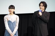 「未来」公開記念舞台挨拶より、左から山﨑七海、細田佳央太