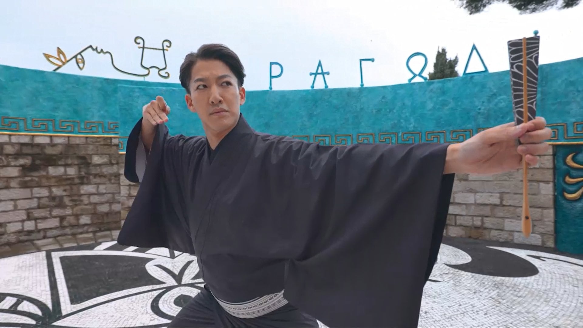 尾上右近がフランス旅、「美女と野獣」と「鏡獅子」の間に秘められた“出会い”の謎を解く