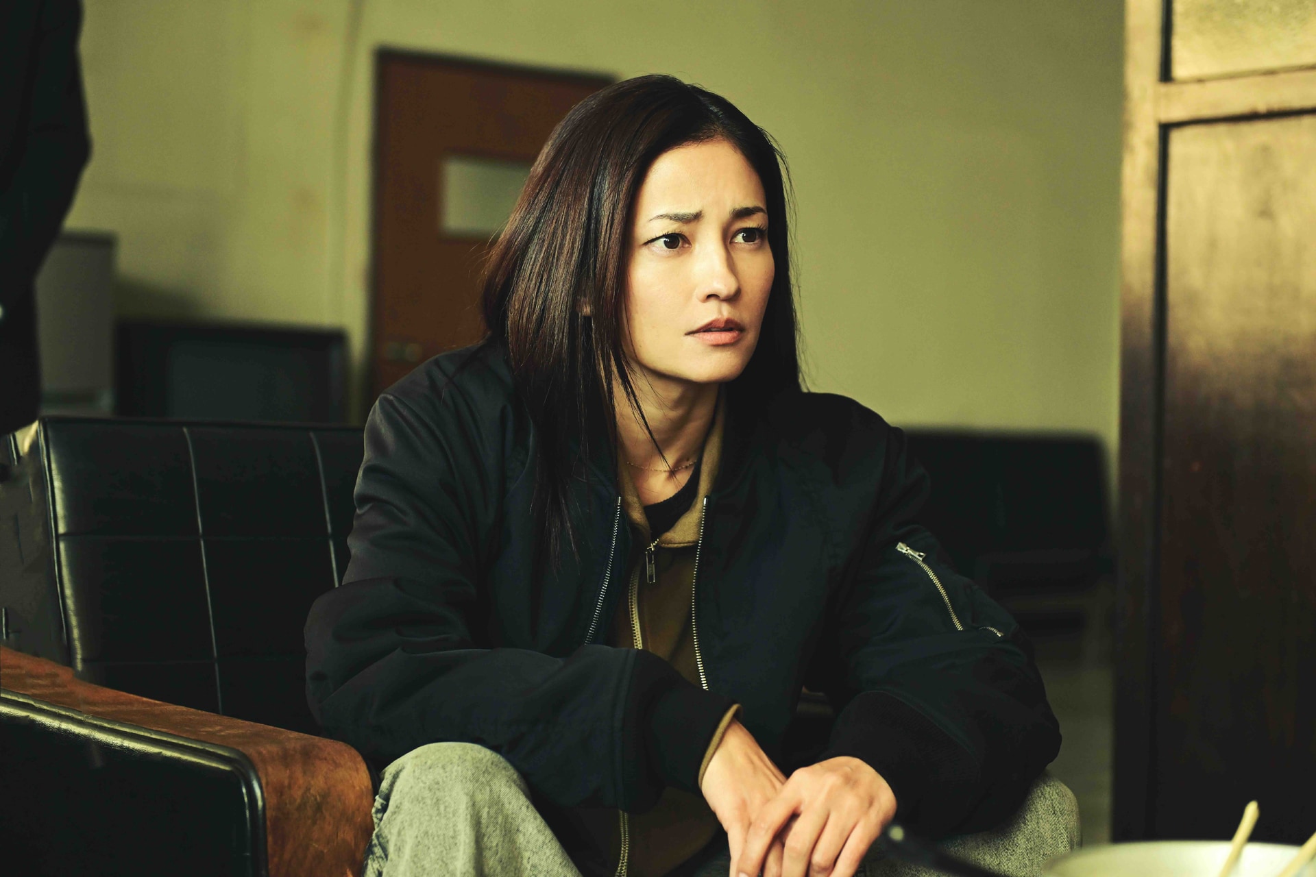 黒木メイサ、Aぇ! group小島健と対峙　Huluオリジナル「八神瑛子」ティザー予告