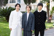 「我々は宇宙人」で第79回カンヌ国際映画祭に参加した（左から）坂東龍汰、門脇康平、岡山天音 ©︎Kaede Wakayama