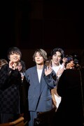「我々は宇宙人」第79回カンヌ国際映画祭でのワールドプレミアの様子。左から岡山天音、門脇康平、坂東龍汰 ©︎Kaede Wakayama