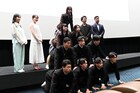 「NEW GROUP」山田杏奈の前に“組体操の集団”現る、青木柚は「すごい作品に参加できた」