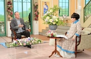 「徹子の部屋」5月19日放送回より、ジャン・レノ（左）と、黒柳徹子（右）。©テレビ朝日
