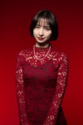 ドラマ「おちたらおわり」で真宮孔美子を演じる篠田麻里子